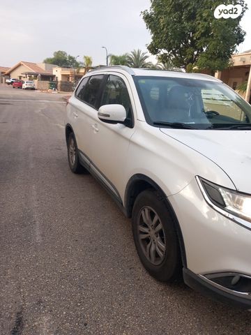 מיצובישי אאוטלנדר