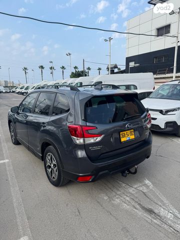 סובארו פורסטר