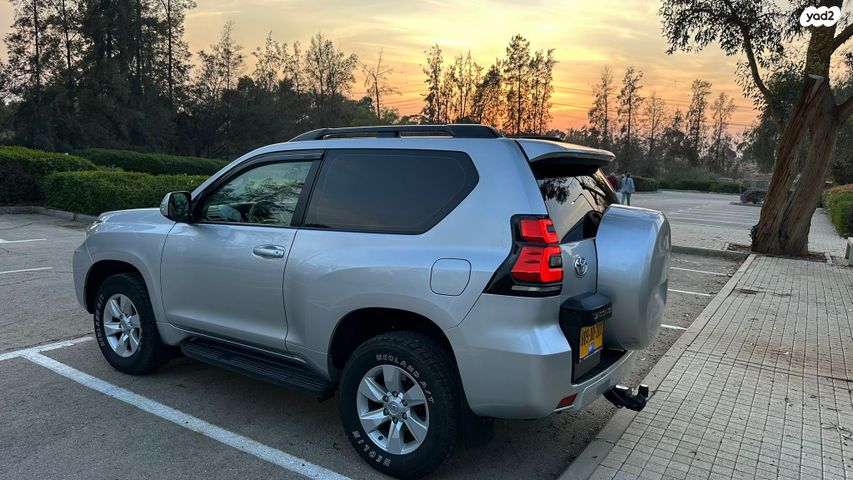 מודעת רכב טויוטה לנד קרוזר