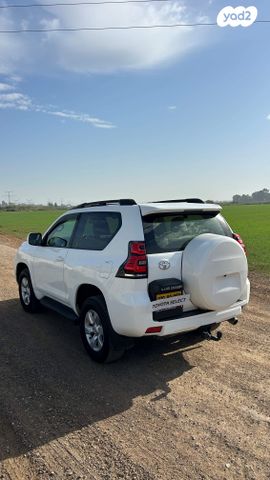 טויוטה לנד קרוזר