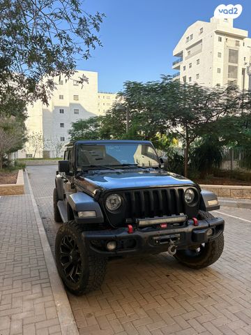 מודעת רכב ג'יפ גלדיאטור