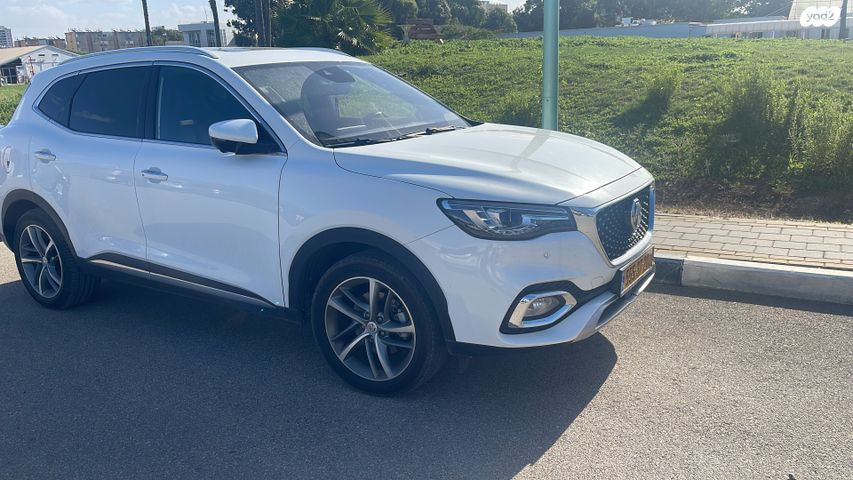 מודעת רכב אם ג'י EHS PHEV