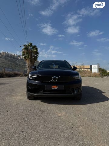 וולוו XC40