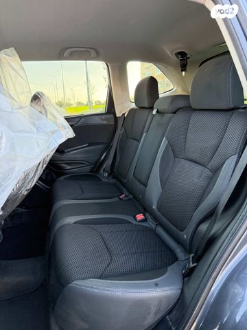 סובארו פורסטר