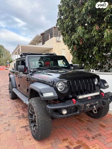 ג'יפ גלדיאטור