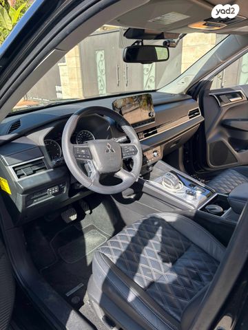 מיצובישי אאוטלנדר