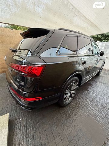 מודעת רכב אאודי Q7