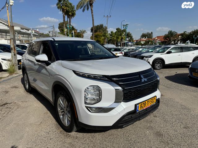 מיצובישי אאוטלנדר