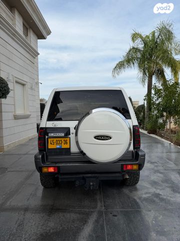 טויוטה לנד קרוזר