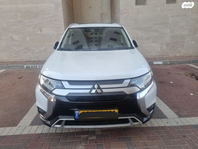 מיצובישי אאוטלנדר