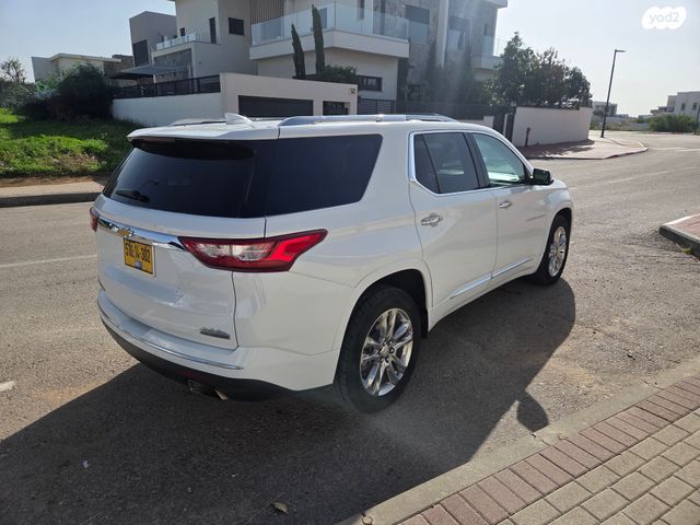 שברולט טראוורס