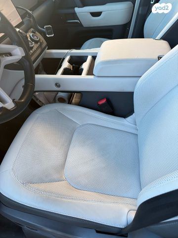 לנד רובר דיפנדר