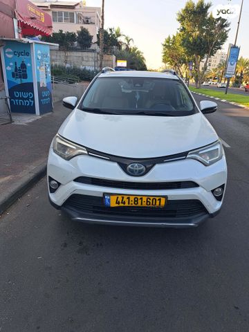 טויוטה RAV4