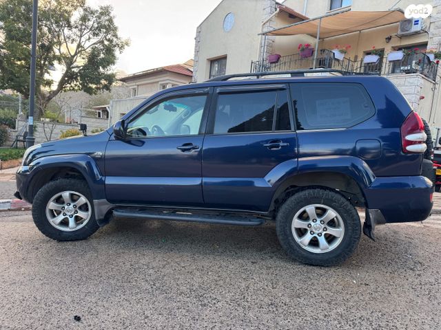 טויוטה לנד קרוזר