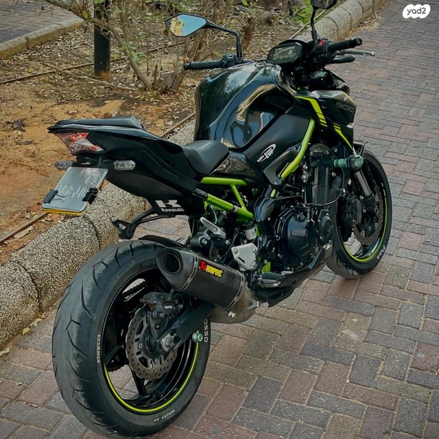 קאוואסאקי Z900