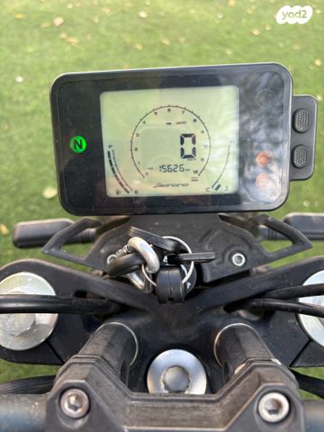 בנלי LEONCINO250