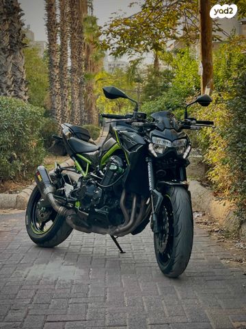 קאוואסאקי Z900