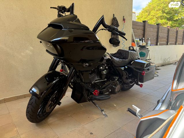 מודעת רכב הרלי דיווידסון רוד גלייד ספיישל 114