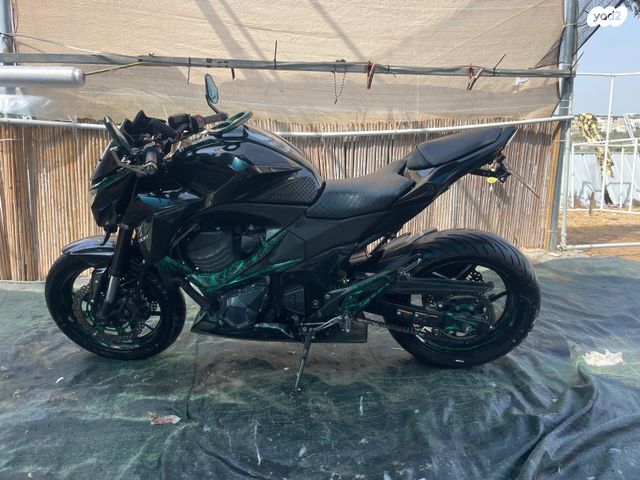 קאוואסאקי Z800R