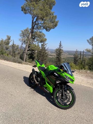 קאוואסאקי נינג'ה 400