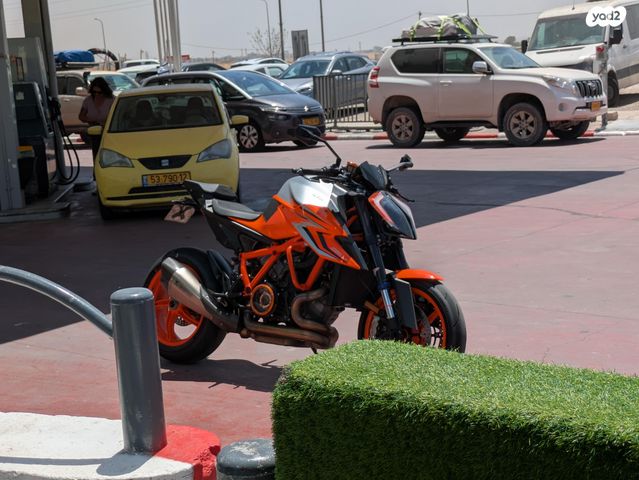 KTM Naked Super Duke 1290R