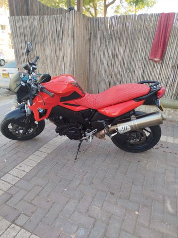 ב.מ.וו F800GS