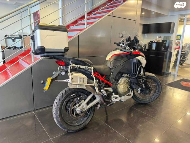 דוקאטי מולטיסטרדה V4s