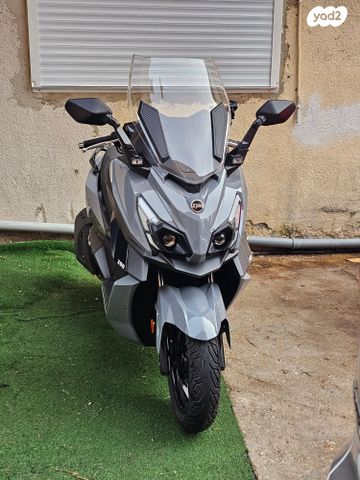 מודעת רכב סאן יאנג קרוזים 300