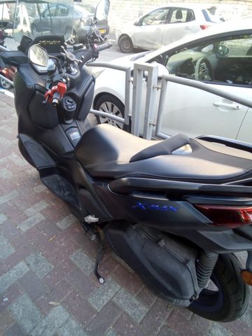 ימאהה X-MAX 300