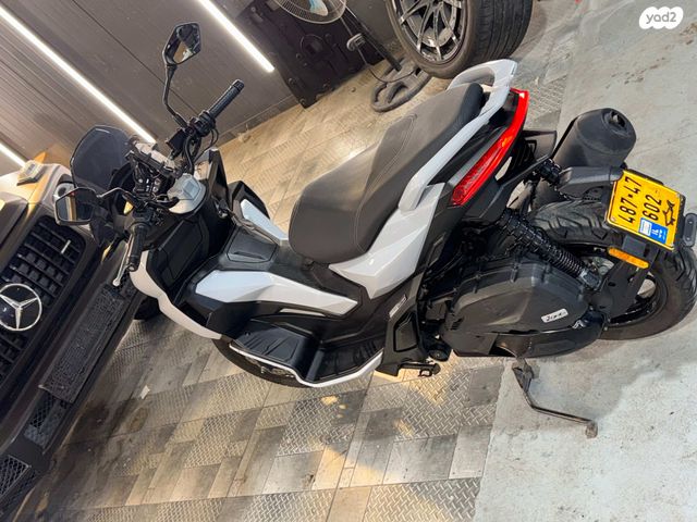 אפריליה SR GT 200