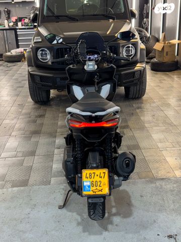 אפריליה SR GT 200