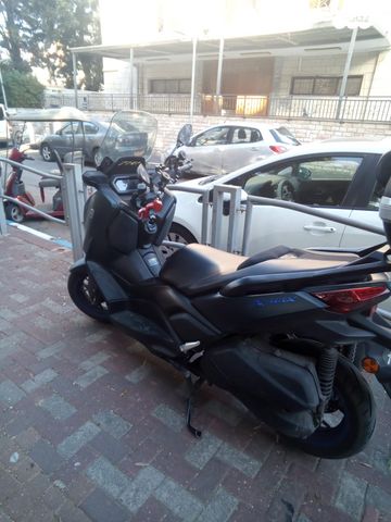 ימאהה X-MAX 300