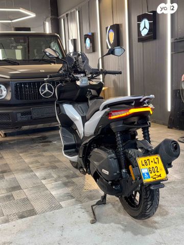 אפריליה SR GT 200