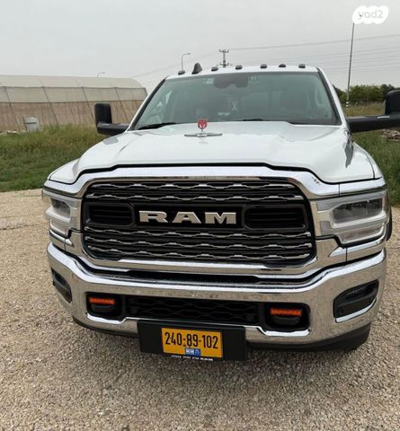 מודעת רכב דודג'