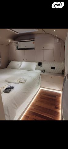 מודעת רכב ממונע אוטוקראוון