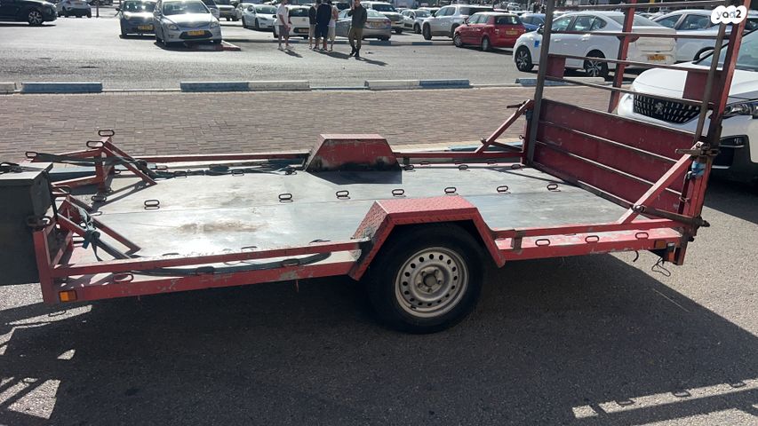 מודעת רכב נגרר (קראוון נגרר)