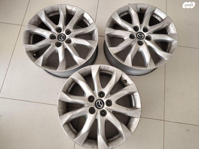 feedItemObj.data.row_1