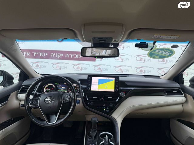 טויוטה קאמרי