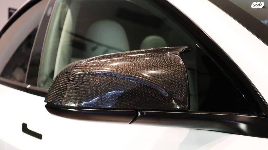 מודעת רכב טסלה מודל 3