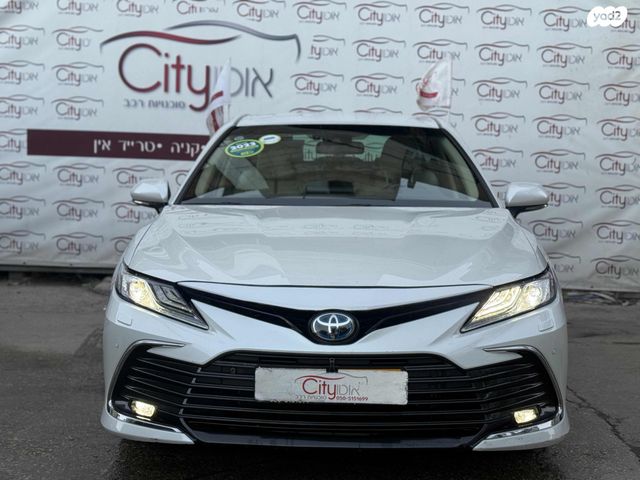 מודעת רכב טויוטה קאמרי 1