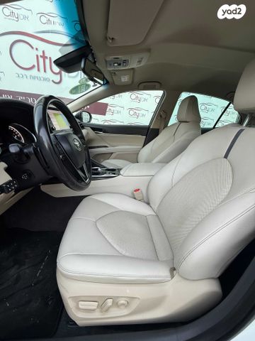 טויוטה קאמרי