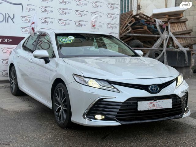 מודעת רכב טויוטה קאמרי 2