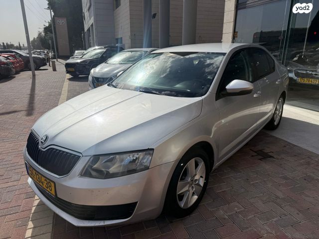 סקודה אוקטביה