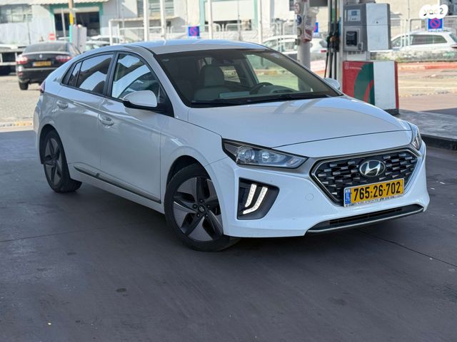 יונדאי איוניק