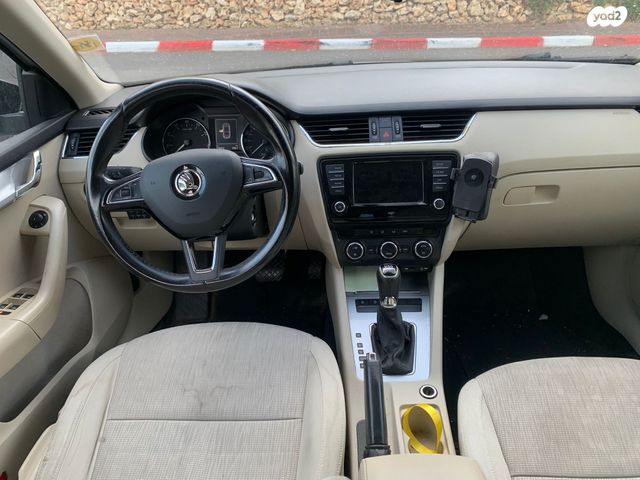 סקודה אוקטביה