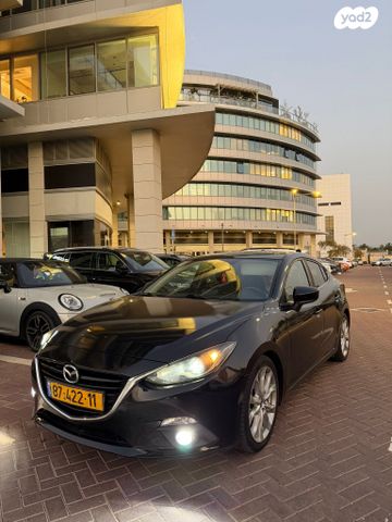 מודעת רכב מאזדה 3