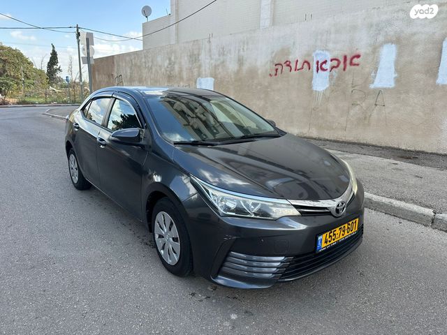 מודעת רכב טויוטה קורולה