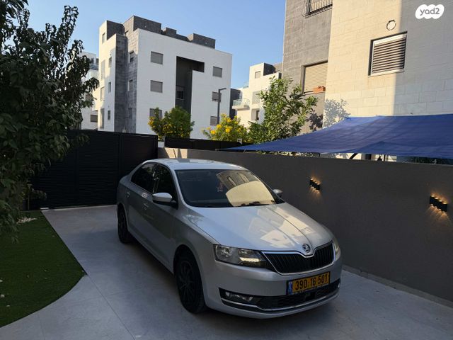 סקודה ראפיד