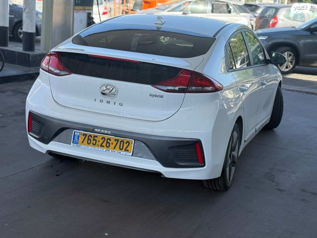 יונדאי איוניק