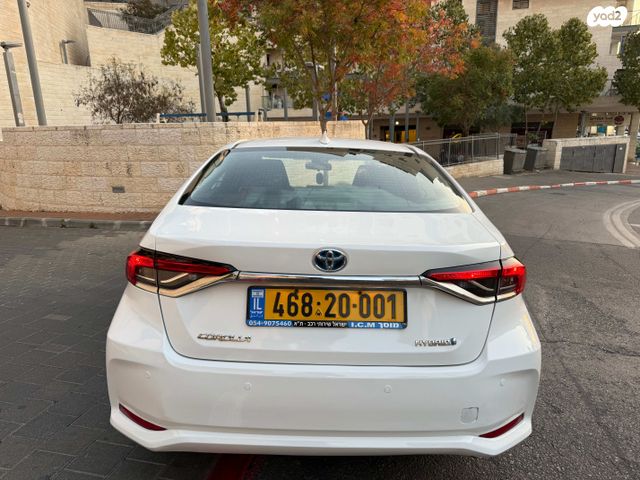 טויוטה קורולה